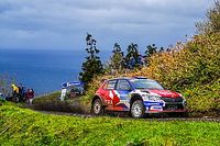 Moura utrzymuje prowadzenie