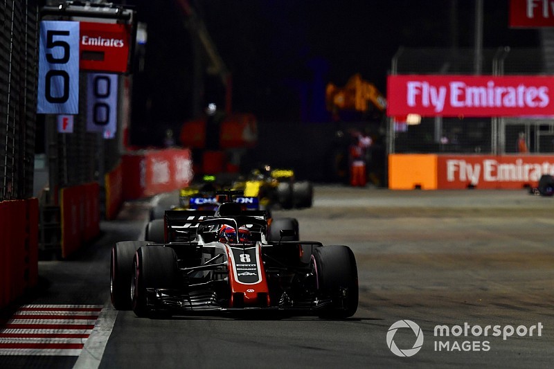 FIA no cambiará las reglas de banderas azules en la F1