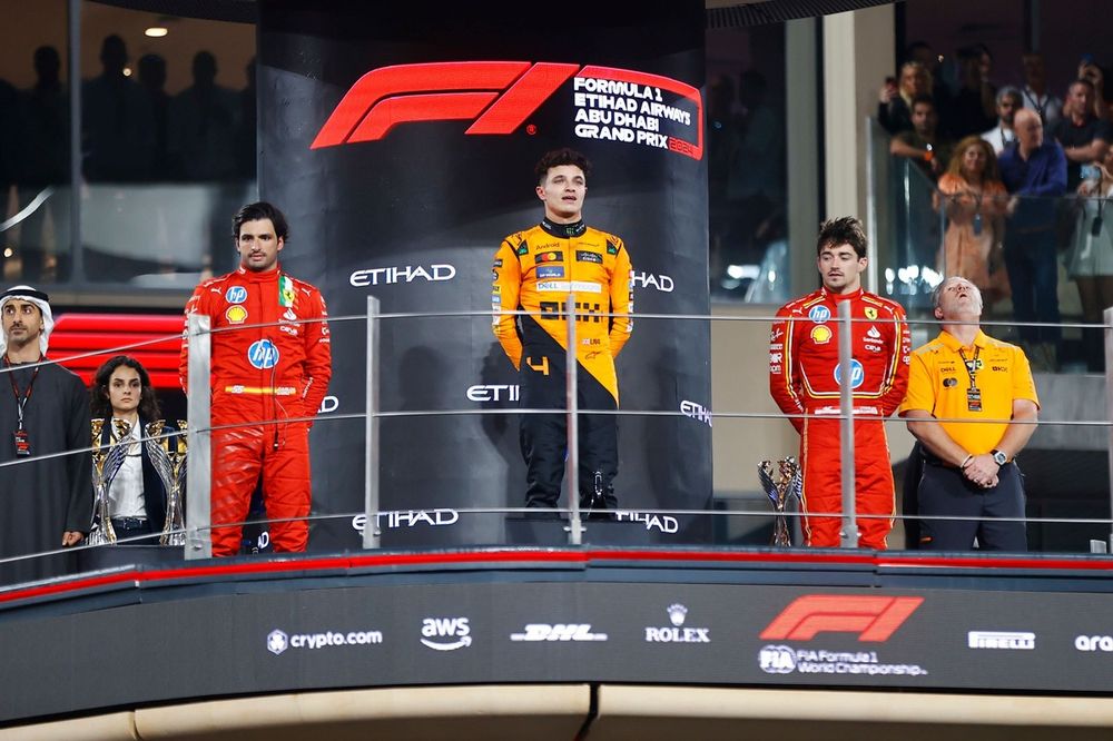 Carlos Sainz, Scuderia Ferrari, 2nd position, Lando Norris, McLaren F1 Team, 1st position, Charles Leclerc, Scuderia Ferrari, 3rd position, Zak Brown, CEO, McLaren Racing, on the podium