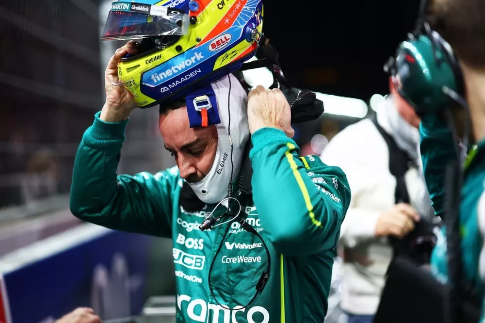 アロンソ、F1ラスベガスGPに苦言「路面は安全にレースができる限界に アロンソ、F1ラスベガスGPに苦言「路面は安全にレースができる限界に