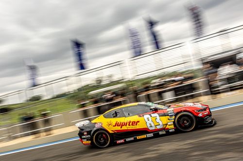 NASCAR Brasil: Casagrande comanda e vence corrida 1 da Grande Final em Interlagos