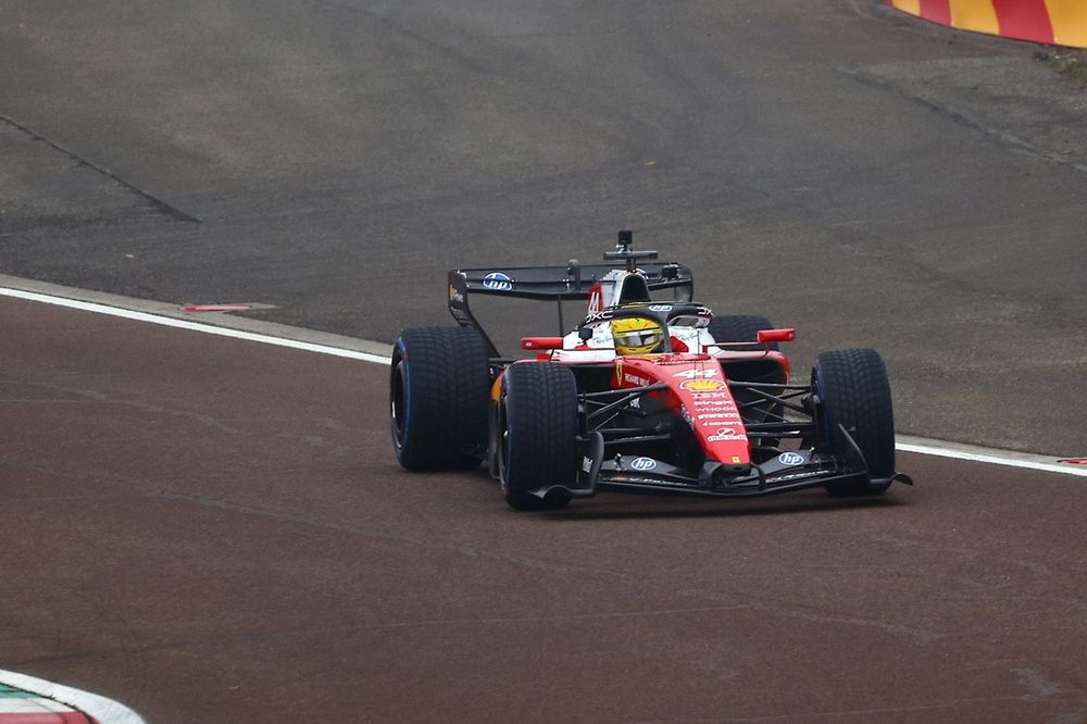 لويس هاميلتون، فيراري
