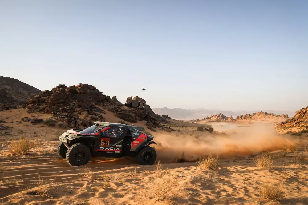 #299 The Dacia Sandriders Dacia: Nasser Al-Attiyah, Fabian Lurquin