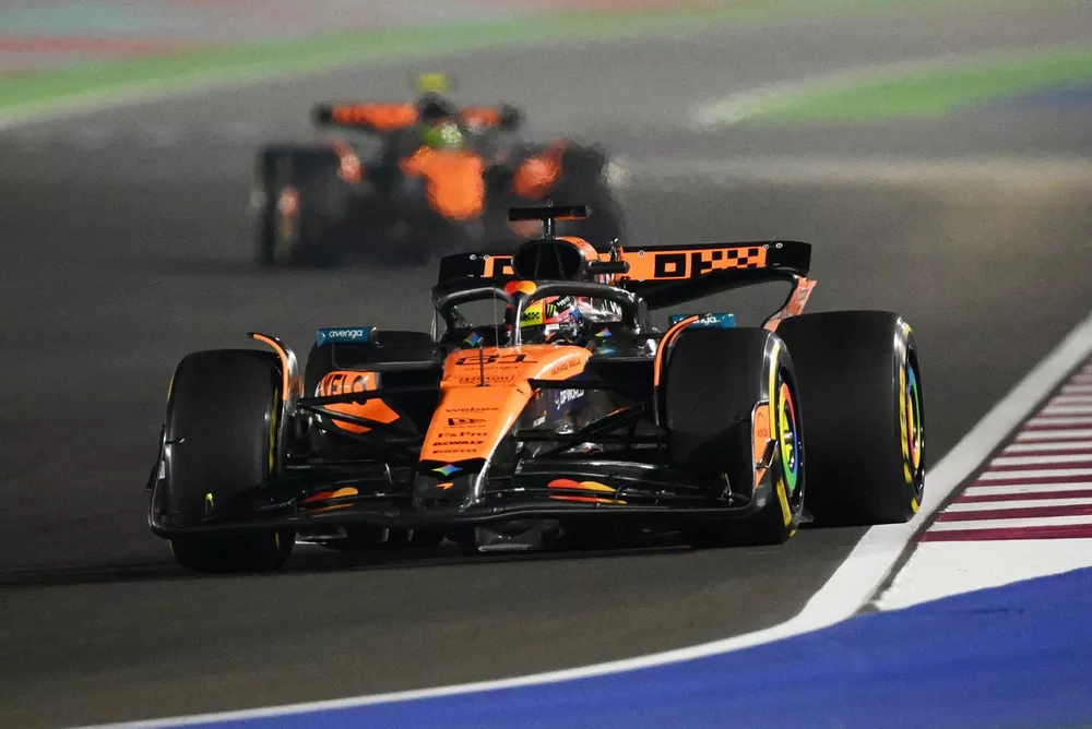 Lando Norris, McLaren, Oscar Piastri, McLaren