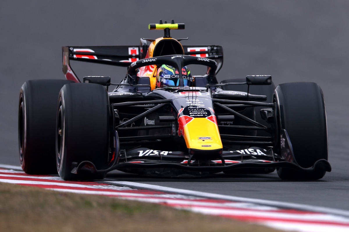 Après la frayeur du départ, Hadjar va chercher ses premiers points avec Red Bull