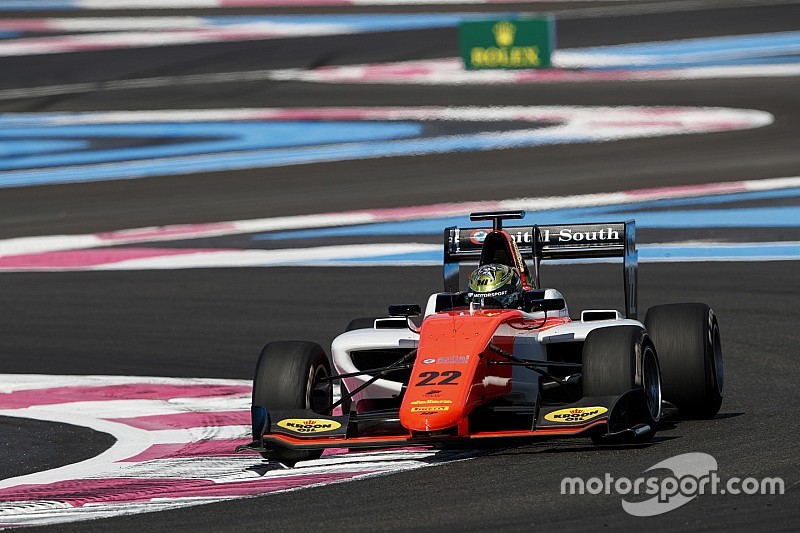 Piquet herda 6ª posição após desclassificação de Boccolacci