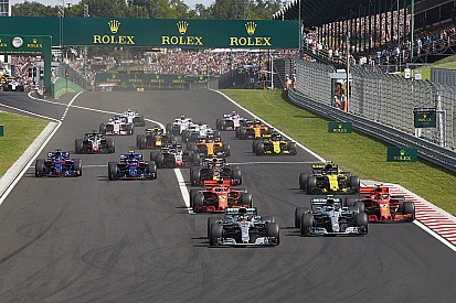 Сайнс о сезоне-2019: Я верю, что Renault сможет построить мотор уровня Mercedes и Ferrari