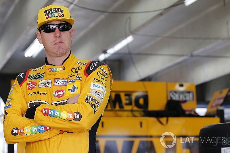 Kyle Busch, Joe Gibbs Racing, Toyota Camry M&M's M&M's Red Nose Day