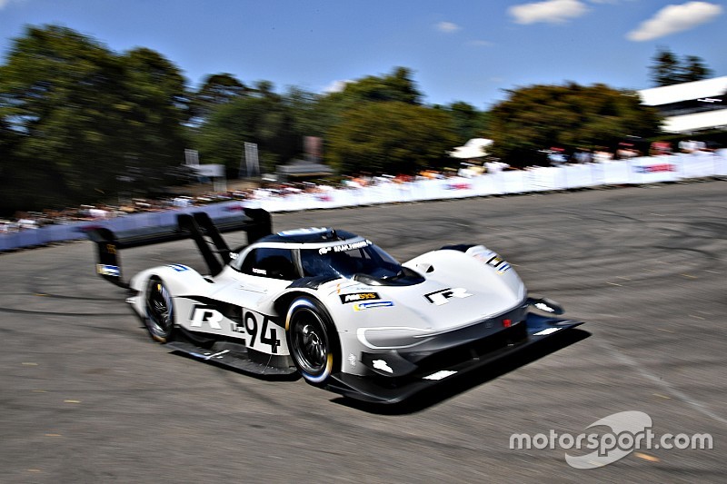 Mobil listrik I.D. R cetak rekor baru di Goodwood