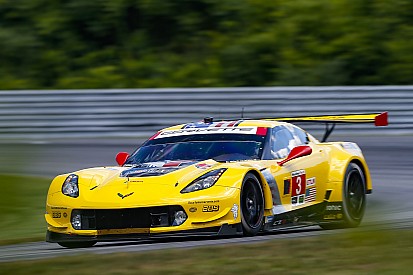 Antonio Garcia porta la Corvette in pole a Lime Rock