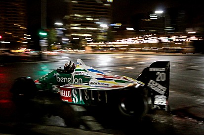 Adelaide şehrinde yapılan F1 gösterisinin klibi yayınlandı
