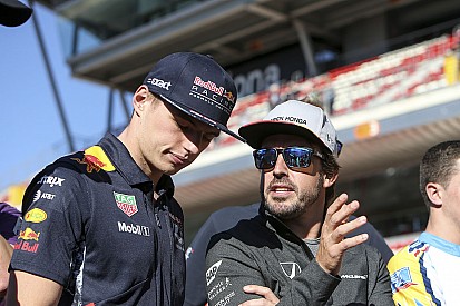Verstappen: "Es una pena no haber podido competir contra Alonso"