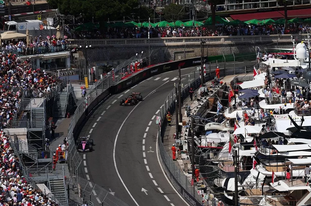 Lando Norris, McLaren, Pierre Gasly, Alpine