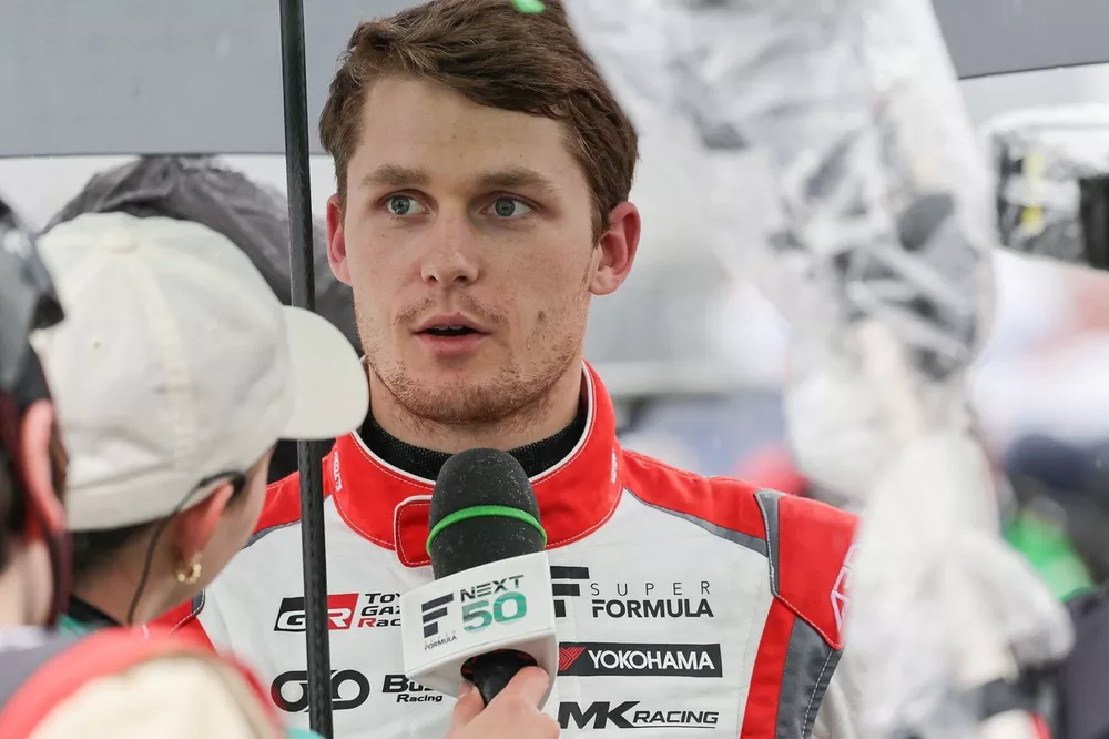 Roman Stanek. NAVIKURU Buzz MK RACING