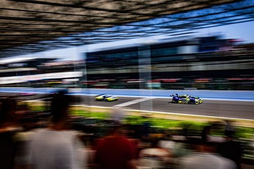 Sprint po zachodzie słońca