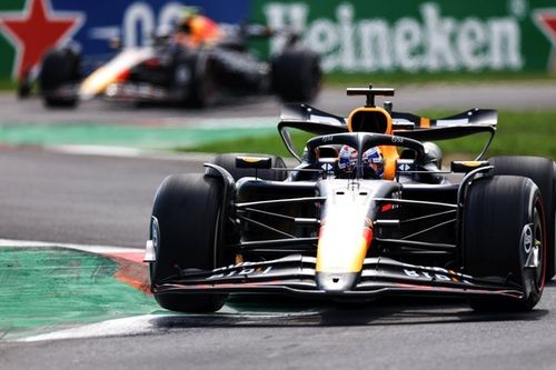Verstappen y Pérez trabajaron en la fábrica para "encontrar la solución"