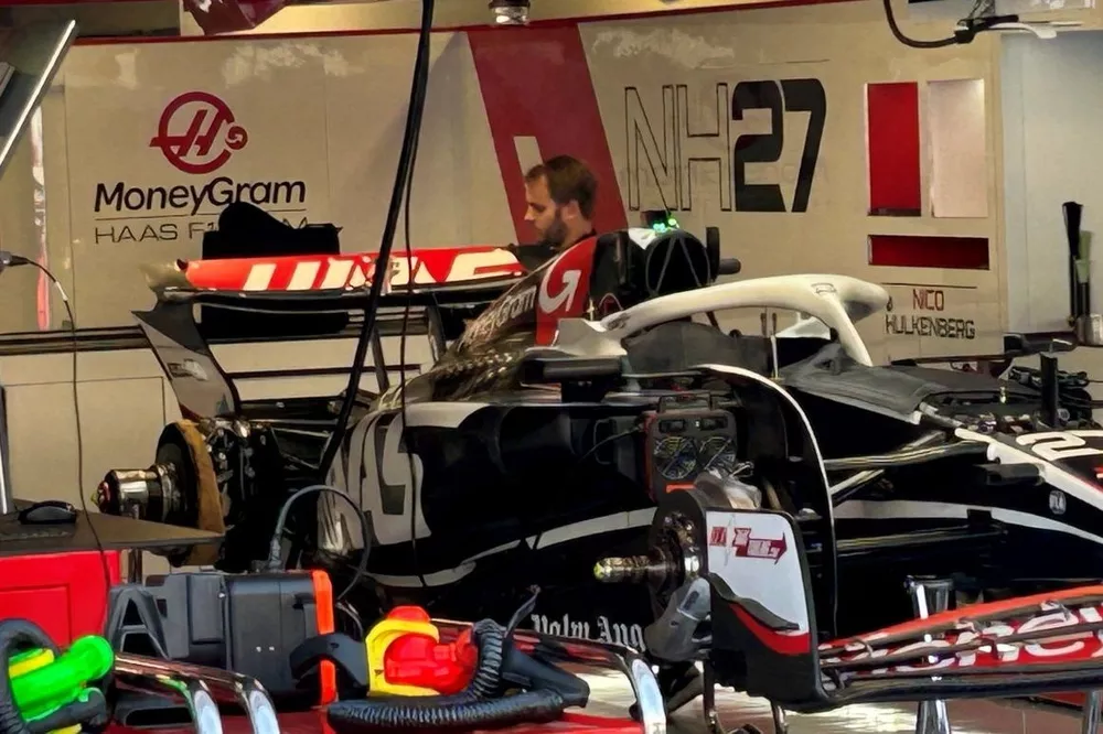 Haas VF-24 dettaglio tecnico