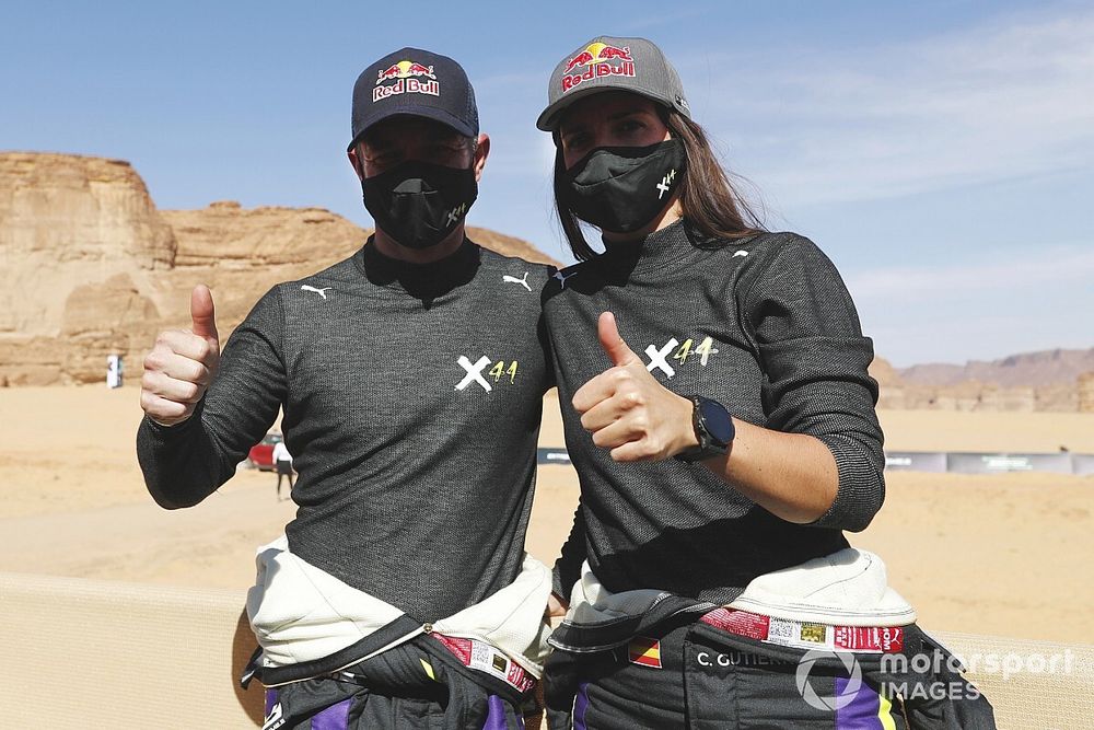 Sebastien Loeb, X44, y Cristina Gutiérrez, X44, celebran ser los más rápidos al final de la clasificación
