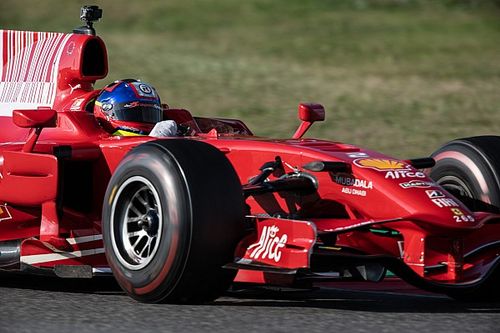 Montoya califica como "incre&iacute;ble" su prueba con el Ferrari F2008