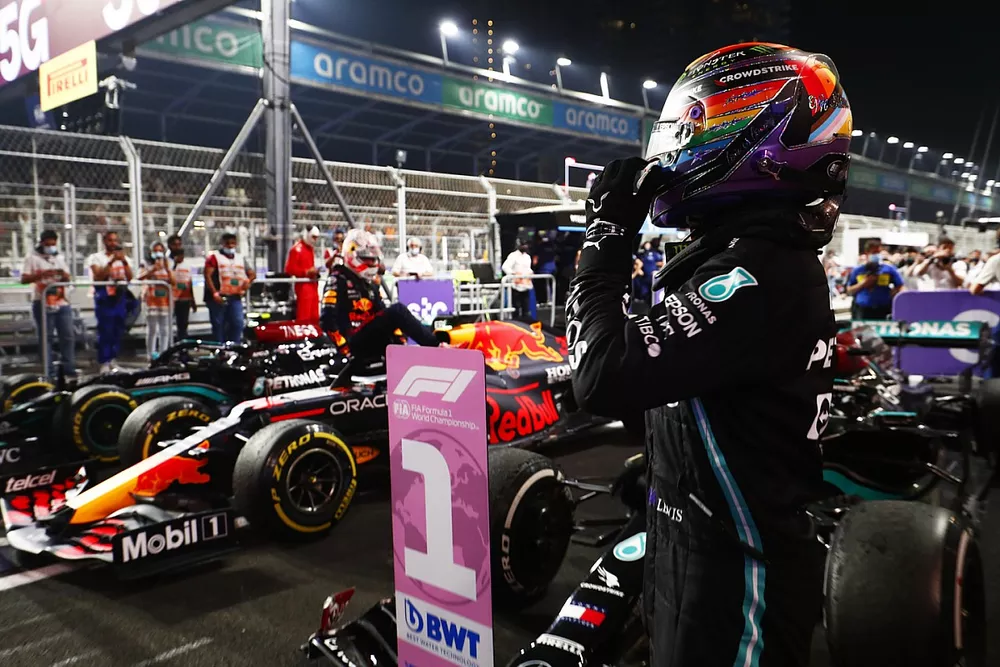 Lewis Hamilton, Mercedes, 1st position, in Parc Ferme