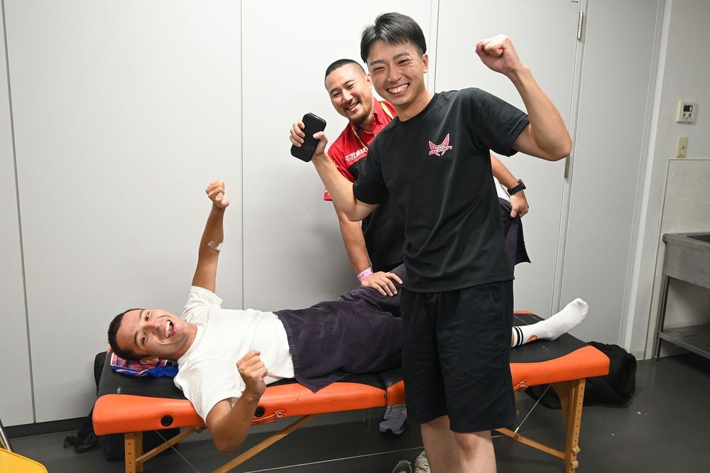 Yusuke Shiotsu, Iori Kimura, #5 マッハ車検 エアバスター MC86 マッハ号