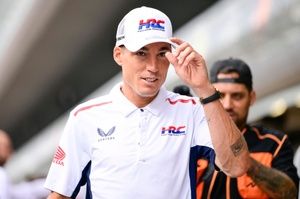 Aleix Espargar&oacute; visita Mandalika de paso hacia el test privado de Honda en Sepang