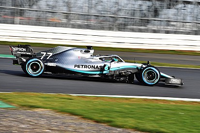 Mercedes diz que novo carro é “mais gentil” com pneus