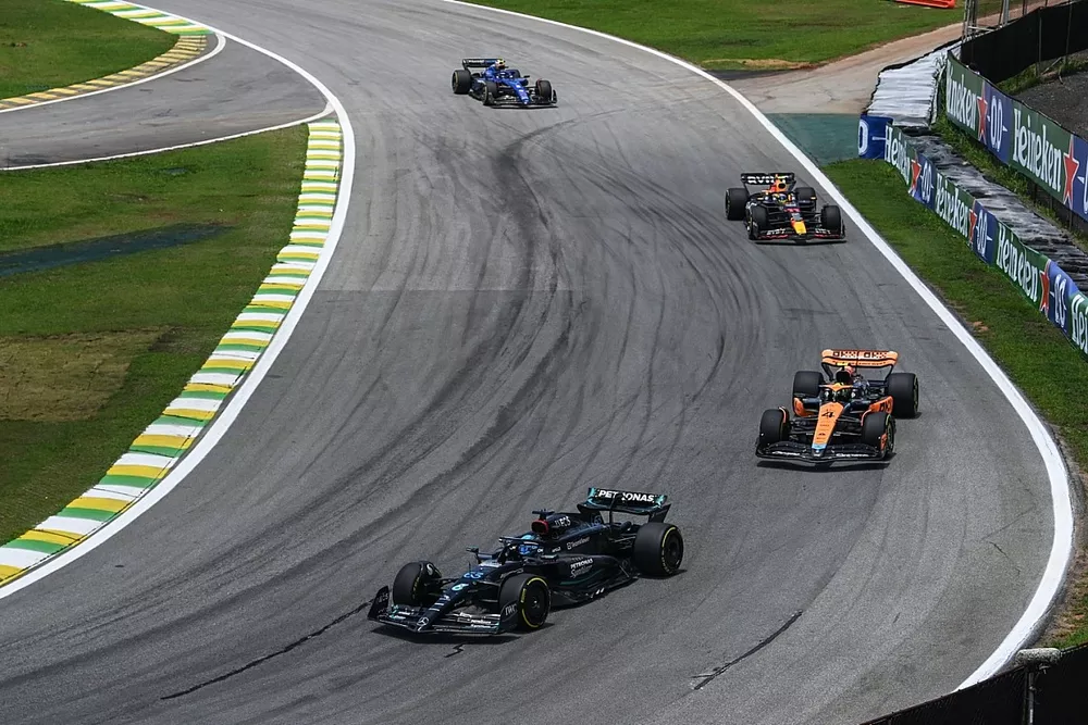 George Russell, Mercedes F1 W14, Lando Norris, McLaren MCL60, Sergio Perez, Red Bull Racing RB19, Logan Sargeant, Williams FW45 