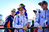Alex M&aacute;rquez: "No s&eacute; c&oacute;mo, pero Marc ya entra en las curvas tan r&aacute;pido como con la Honda"