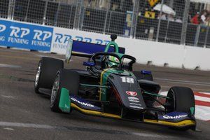 Caio Collet é sétimo em estreia na Indy NXT em St. Petersburg