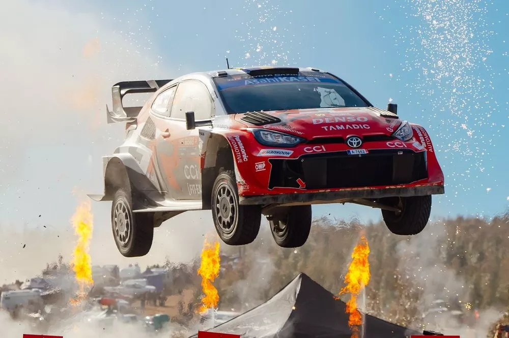 Oliver Solberg, Elliott Edmondson, Toyota Gazoo Racing WRT Toyota GR Yaris Rally1