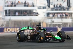 F1驚きの番狂わせ優勝3：同一周回の完走わずか3台。超サバイバルを