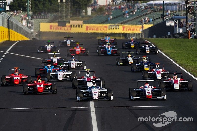 Matthew Parry, Koiranen GP, leads Antonio Fuoco, Trident, Jake Dennis, Arden International, Jack Aitken, Arden International, Charles Leclerc, ART Grand Prix and Nirei Fukuzumi, ART Grand Prix 