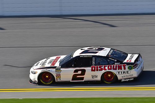 Keselowski gana Clash para un doblete de Penske