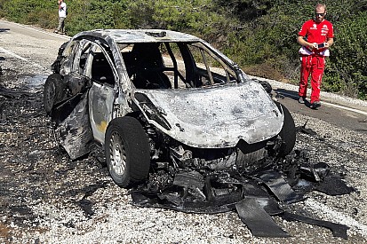 Лесной пожар в WRC и ситком от Формулы Е: лучшие гоночные видео уик-энда
