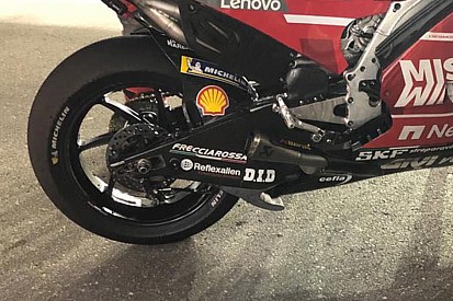 La Ducati prova uno "splitter" davanti alla ruota posteriore della Desmosedici GP