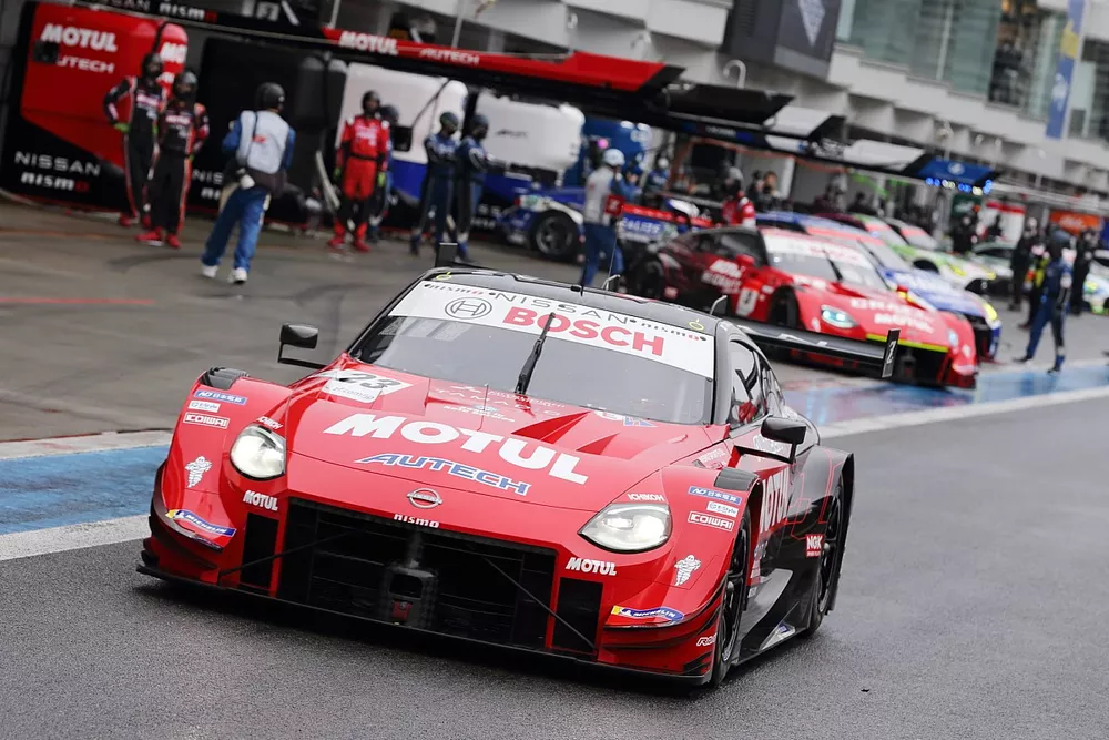 #23 MOTUL AUTECH Z