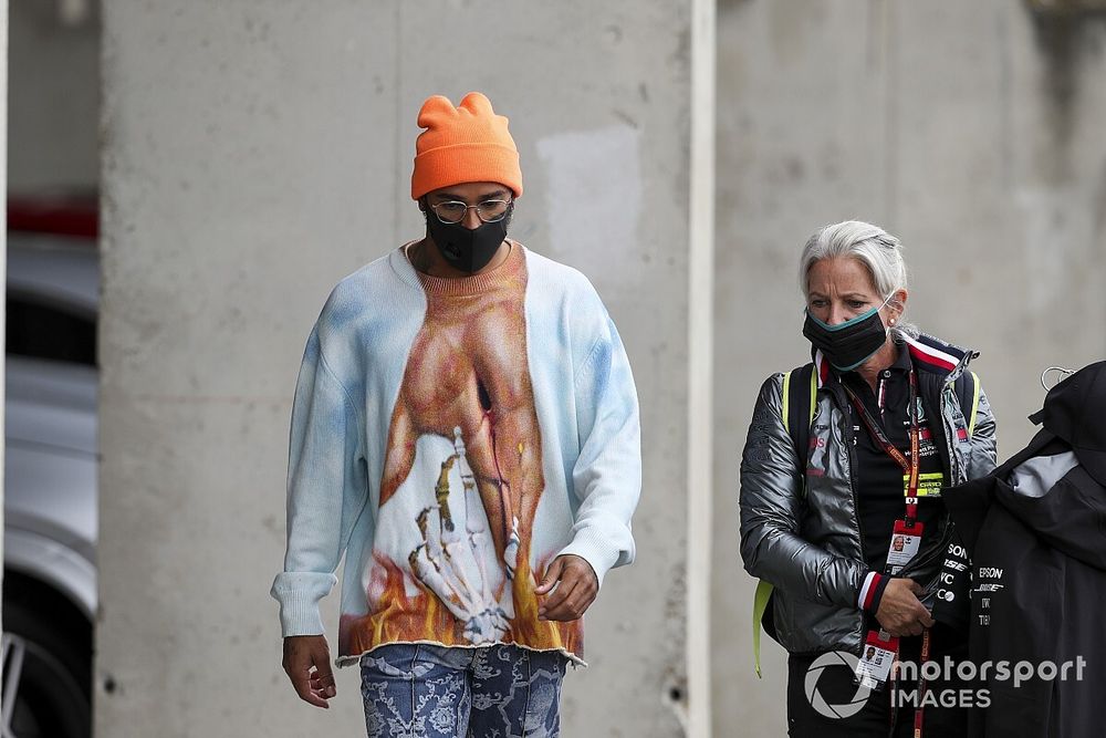 Lewis Hamilton, Mercedes AMG F1 y Angela Cullen, su fisio