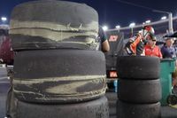 &iquest;Qu&eacute; sucedi&oacute; con los neum&aacute;ticos en el caos de NASCAR Cup en Bristol?