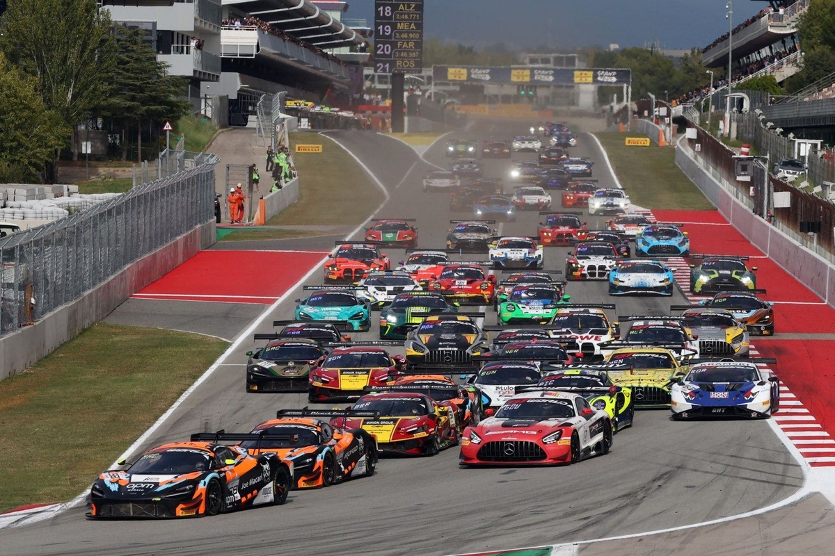 GTWC | Dominio McLaren-Garage 59 a Barcellona, Porsche-Rutronik Campione Endurance