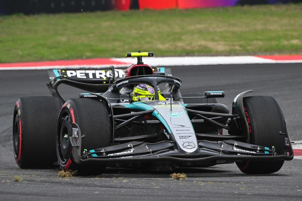 Lewis Hamilton, Mercedes F1 W15