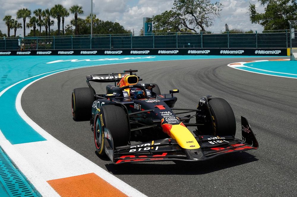 F1マイアミGP開幕！ FP1ではフェルスタッペン最速。角田裕毅は