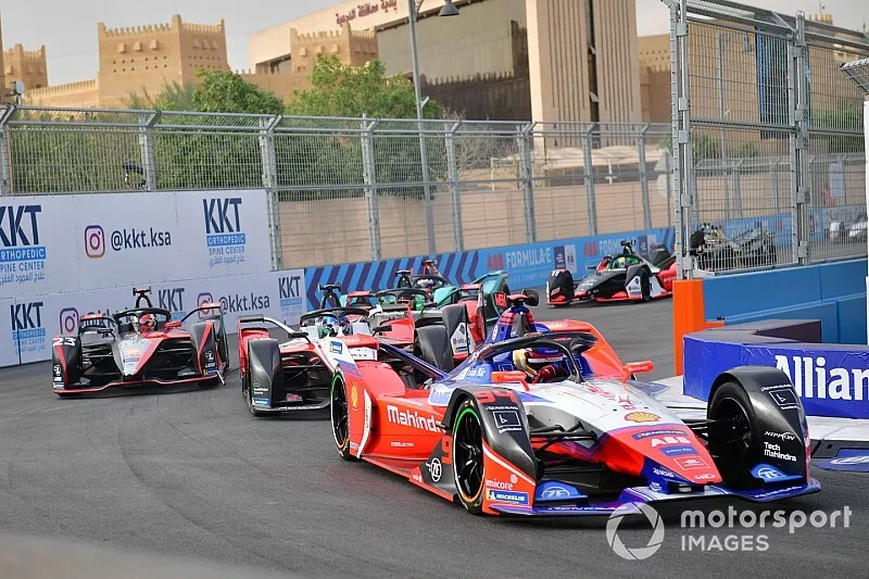 Pascal Wehrlein, Mahindra Racing, M6Electro Felipe Massa, Venturi, EQ Silver Arrow 01, S&eacute;bastien Buemi, Nissan e.Dams, Nissan IMO2 