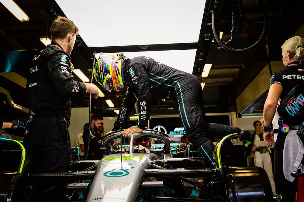 Lewis Hamilton, Mercedes W13