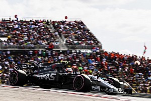 Kevin Magnussen será penalizado por bloquear a Checo Pérez
