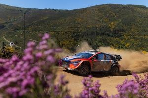WRC Portugal: T&auml;nak se bate en duelo con Ogier tras el viernes
