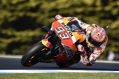 Márquez, mejor tiempo y caída en el tercer ensayo libre en Australia