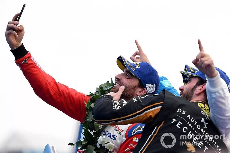 Podio: ganador Antonio Felix da Costa, BMW I Andretti Motorsports,  segundo lugar Jean-Eric Vergne, DS TECHEETAH y tercer lugar J&eacute;r&ocirc;me d'Ambrosio, Mahindra Racing 
