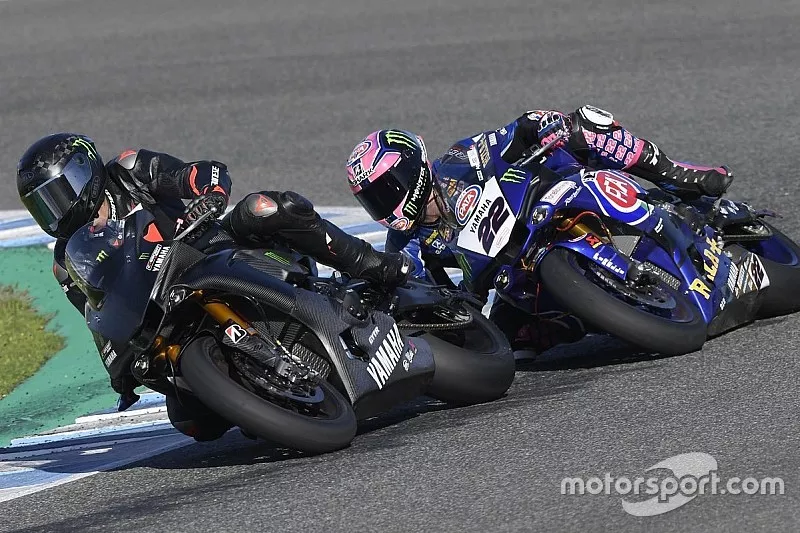 Lewis Hamilton teste la Yamaha Superbike