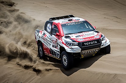 Alonso Daytonából üzent: ki akarja próbálni Al-Attiyah Dakar-kocsiját